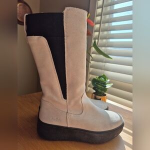Bos. & Co. Cream and Black Winter Boots